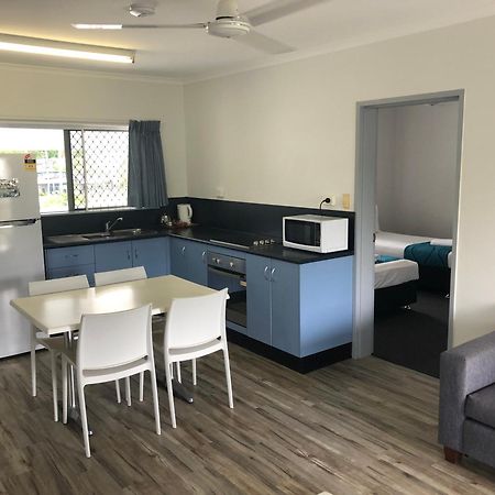 Cocos Holiday Apartments Trinity Beach Ruang foto