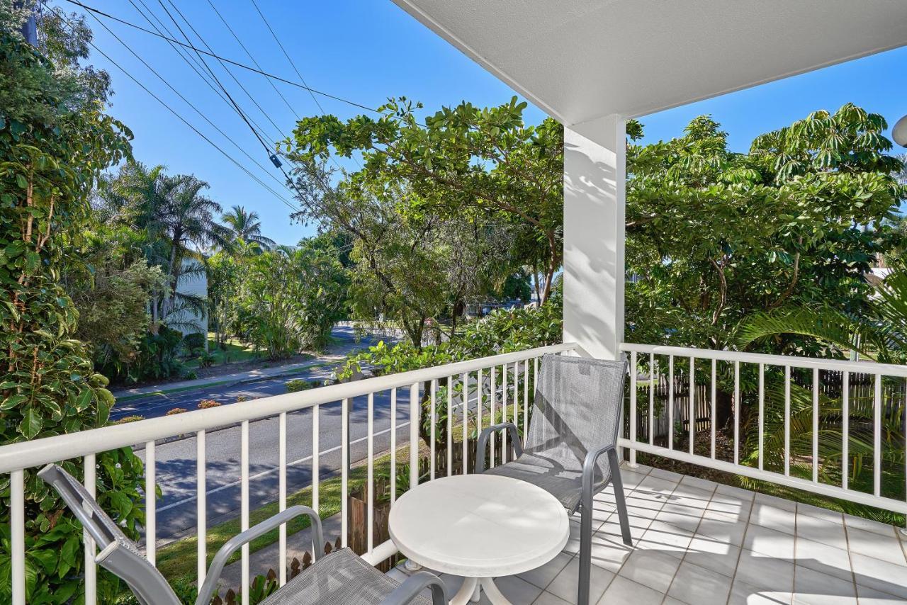 Cocos Holiday Apartments Trinity Beach Bagian luar foto